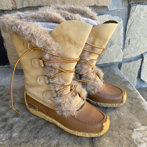 Sorel Shoes - Vintage Sorel Nanook leather winter snow boots